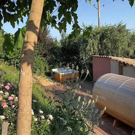 Villa De Charme 5 Etoiles Pour Couple Avec Sauna Et Jacuzzi Exterieurs Privatifs