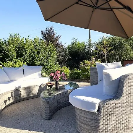 Villa De Charme 5 Etoiles Pour Couple Avec Sauna Et Jacuzzi Exterieurs Privatifs